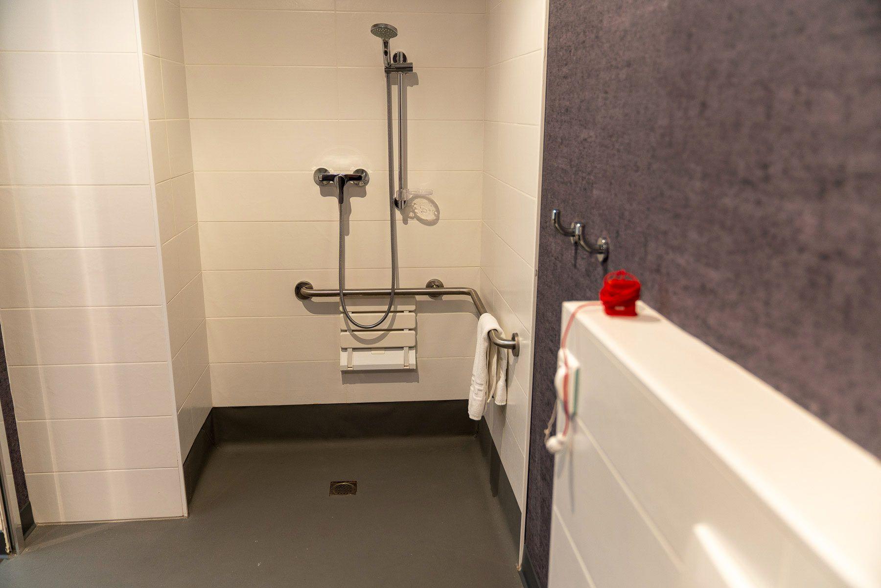 Easyhotel Centre Guest house *