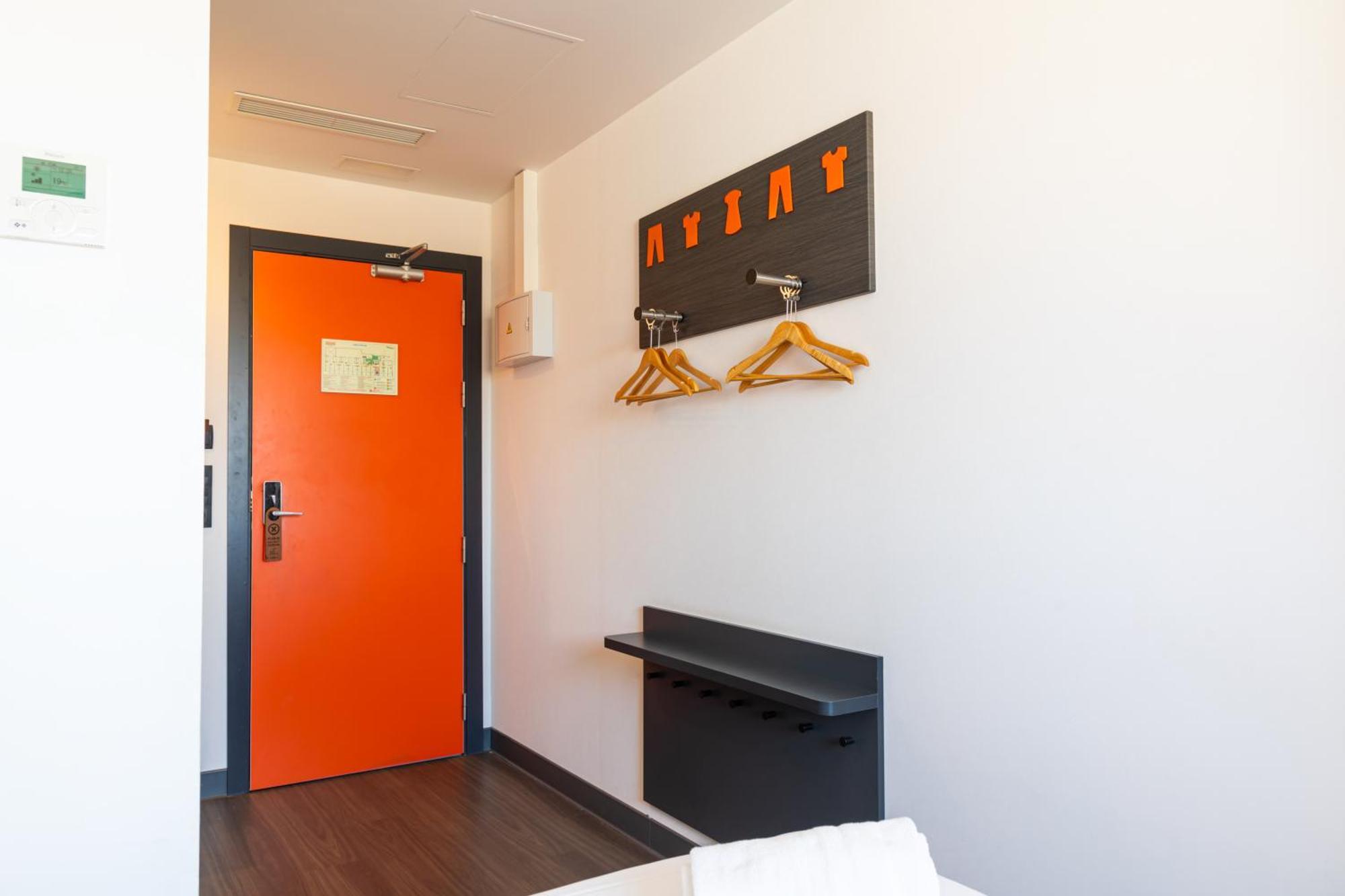 Easyhotel Centre Guest house *